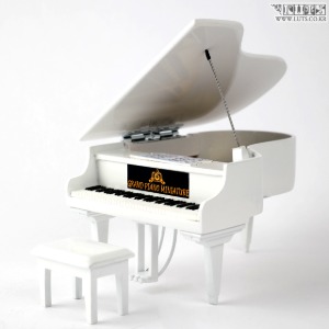 Miniature Grand Piano(White) - Musical instruments Miniature Display