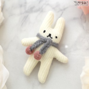 Muffler Dear Bunny (Cream)